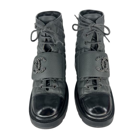 Chanel 2022 CC Chain Quilted Cap Toe Logo Combat Boots in Gray & Black - Picture 5 of 15
